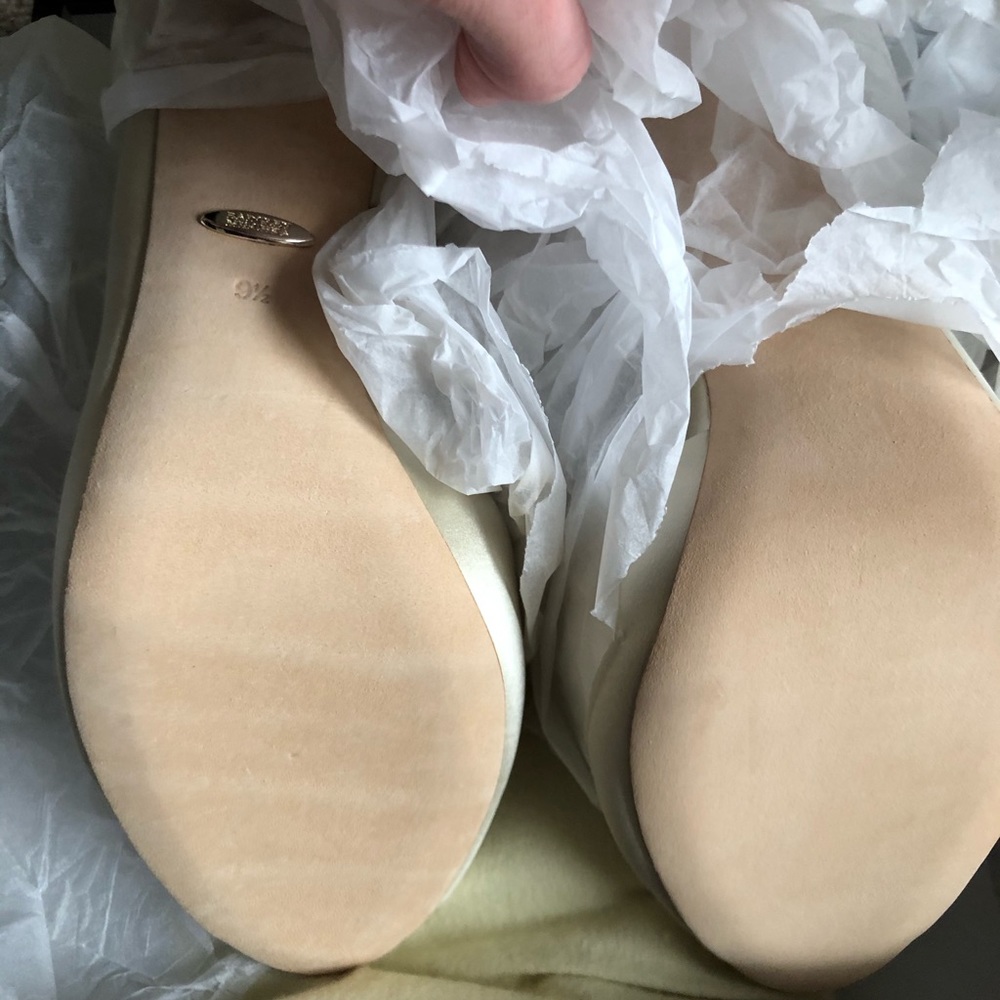 NIB Badgley Mischka Karson Crystals Peep toe Pumps - Picture 8 of 8